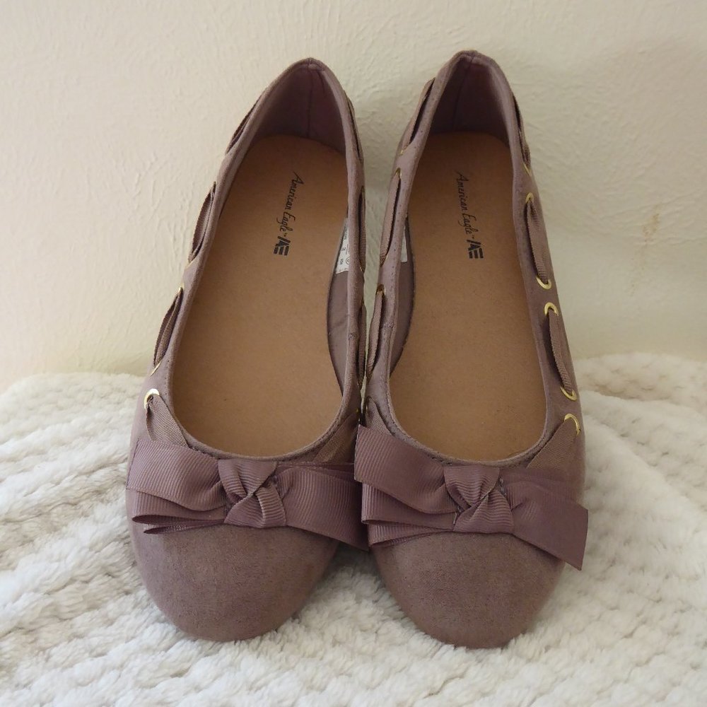 American Eagle Suede Flats - Size 8